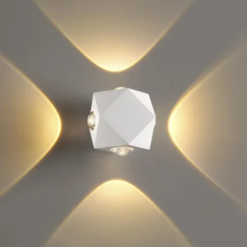 Бра LED Diamanta 4219/8WL Odeon Light белый на 1 лампа, основание белое в стиле современный хай-тек 