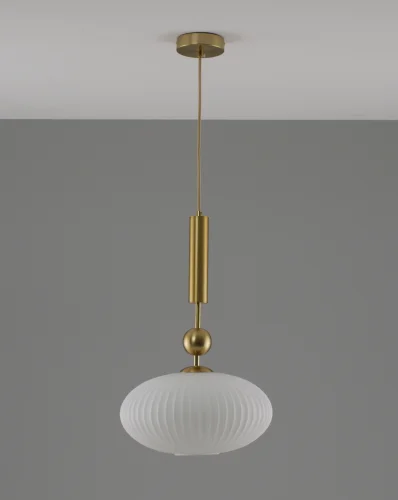 Светильник подвесной Creamy V10912-P Moderli белый 1 лампа, основание золотое в стиле современный выдувное фото 2