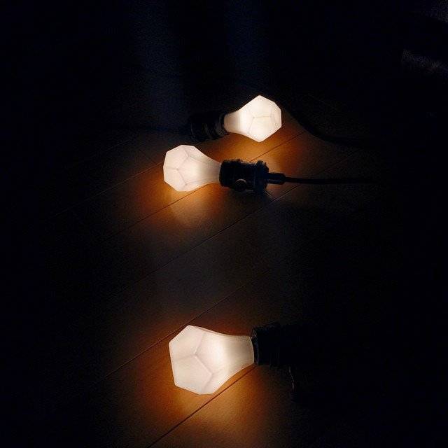 Необычная led лампа от NANOLEAF