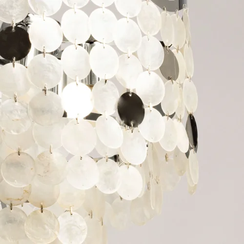 Люстра подвесная Эмилия 607015106 DeMarkt белая на 6 ламп, основание хром в стиле современный фото 3 Люстра подвесная Эмилия 607015106 DeMarkt белая на 6 ламп, основание хром в стиле современный фото 3