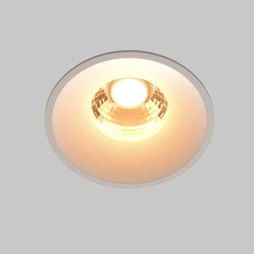 Светильник точечный LED Round DL058-12W2.7K-W Maytoni белый на 1 лампу, основание белое в стиле современный хай-тек круглый фото 3