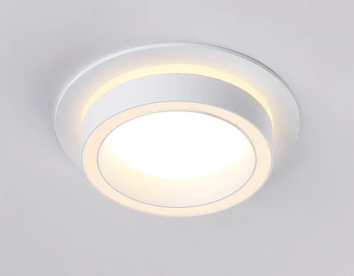 Светильник точечный TN5240 Ambrella light белый на 1 лампу, основание белое в стиле современный хай-тек круглый фото 3