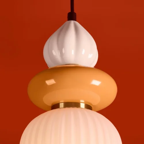 Светильник подвесной Alzare FR5595PL-01B3 Freya разноцветный белый на 1 лампу, основание чёрное в стиле современный мемфис фото 6 Светильник подвесной Alzare FR5595PL-01B3 Freya разноцветный белый на 1 лампу, основание чёрное в стиле современный мемфис фото 6