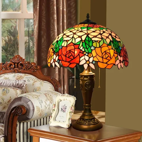 Настольная лампа Тиффани Rose OFT889 Tiffany Lighting разноцветная оранжевая красная зелёная 2 лампы, основание коричневое полимер в стиле тиффани цветы фото 8