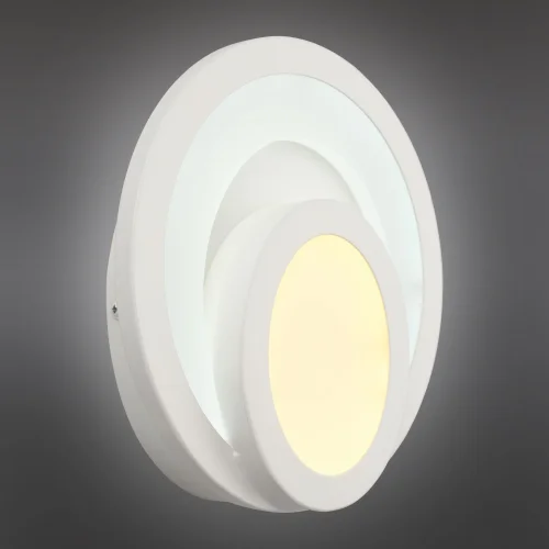 Бра LED Aversa OML-02911-21 Omnilux белый на 1 лампа, основание белое в стиле хай-тек 
