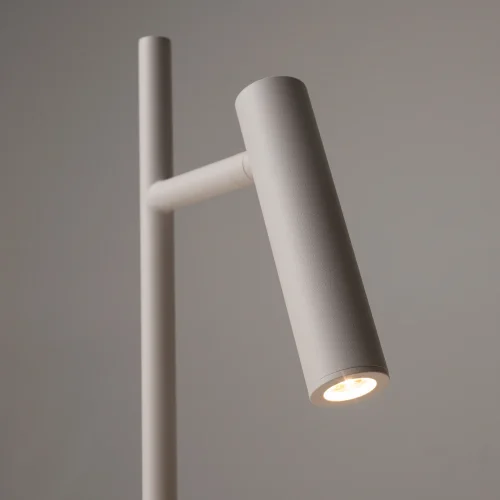 Настольная лампа LED Estudo Z010TL-L8W3K Maytoni белая на 1 лампу, основание белое металл в стиле хай-тек фото 3 Настольная лампа LED Estudo Z010TL-L8W3K Maytoni белая на 1 лампу, основание белое металл в стиле хай-тек фото 3