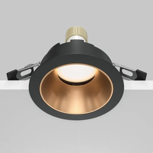 Светильник точечный Share DL051-U-1BMG Maytoni чёрный золотой 1 лампа, основание чёрное в стиле современный хай-тек  фото 6