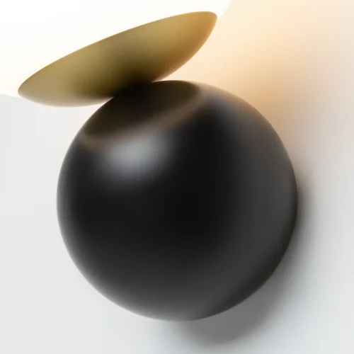 Бра Nostalgia MOD048WL-01G Maytoni белый на 1 лампу, основание чёрное в стиле современный фото 11