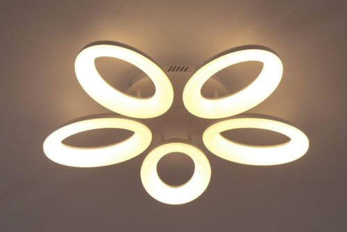 Люстра потолочная LED с пультом  10204/5LED Escada белая на 1 лампа, основание белое в стиле хай-тек с пультом фото 4