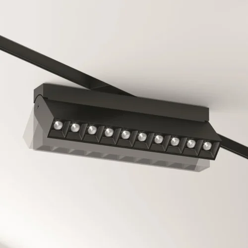 Трековый светильник LED Magnetic track system Gravity TR077-2-20W4K-B Maytoni чёрный для шинопроводов серии Magnetic track system Gravity чёрный фото 4