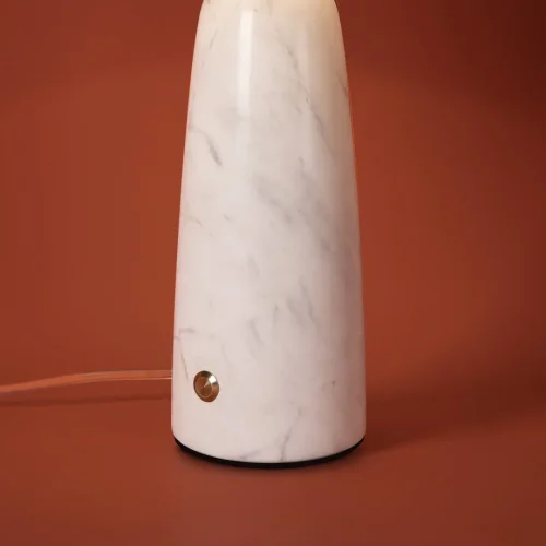 Настольная лампа MarmoLatte FR2054TL-01BS3 Freya белая на 1 лампу, основание белое мрамор металл в стиле классический кантри фото 7 Настольная лампа MarmoLatte FR2054TL-01BS3 Freya белая на 1 лампу, основание белое мрамор металл в стиле классический кантри фото 7
