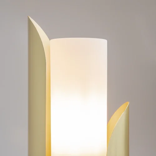 Настольная лампа Сipresso Z014TL-01G Maytoni белая на 1 лампу, основание золотое металл в стиле современный фото 5 Настольная лампа Сipresso Z014TL-01G Maytoni белая на 1 лампу, основание золотое металл в стиле современный фото 5