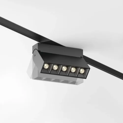 Трековый светильник LED Magnetic track system Gravity TR077-2-10W3K-B Maytoni чёрный для шинопроводов серии Magnetic track system Gravity чёрный фото 4