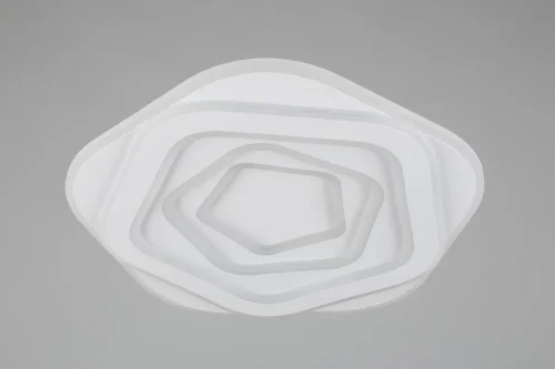 Люстра потолочная Galatina OML-08807-190 Omnilux белая на 1 лампу, основание белое в стиле хай-тек квадраты Люстра потолочная Galatina OML-08807-190 Omnilux белая на 1 лампу, основание белое в стиле хай-тек квадраты