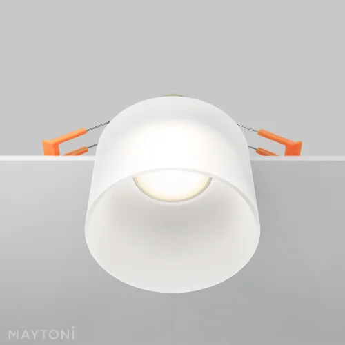 Светильник точечный Glasera DL047-01W Maytoni белый 1 лампа, основание белое в стиле хай-тек современный  фото 6