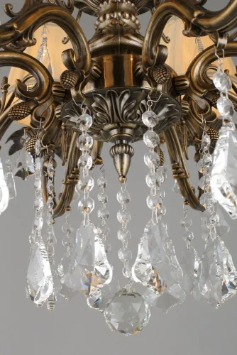 Люстра подвесная Catanzaro OML-30813-08 Omnilux бежевая на 8 ламп, основание бронзовое в стиле классический фото 4