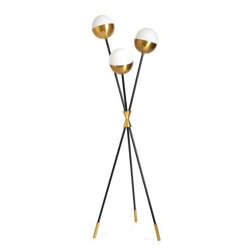 Торшер Caracas Tripod Floor Lamp 102220-22 ImperiumLoft  белый 3 лампы, основание латунь в стиле современный
