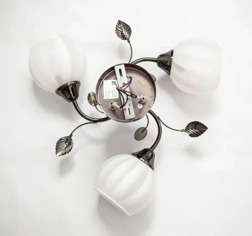 Люстра потолочная 1122/3 Escada белая на 3 лампы, основание хром в стиле современный  фото 2