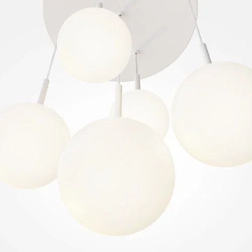 Светильник подвесной Basic form MOD321PL-05W Maytoni белый 5 ламп, основание белое в стиле современный каскад шар фото 4
