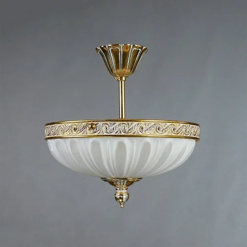 Люстра на штанге  NAVARRA 02228/30 PL WP AMBIENTE by BRIZZI белая на 3 лампы, основание бронзовое в стиле классический 