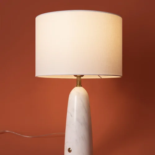 Настольная лампа MarmoLatte FR2054TL-01BS3 Freya белая на 1 лампу, основание белое мрамор металл в стиле классический кантри фото 10 Настольная лампа MarmoLatte FR2054TL-01BS3 Freya белая на 1 лампу, основание белое мрамор металл в стиле классический кантри фото 10