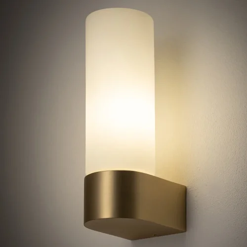 Бра Natalie 10724-NW Nowodvorski белый на 1 лампу, основание латунь в стиле современный фото 2 Бра Natalie 10724-NW Nowodvorski белый на 1 лампу, основание латунь в стиле современный фото 2