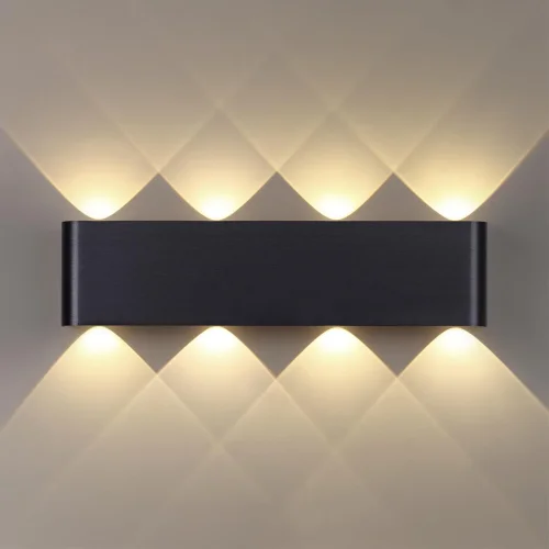 Бра Magnum 7191/8WL Odeon Light чёрный на 1 лампу, основание чёрное в стиле хай-тек 