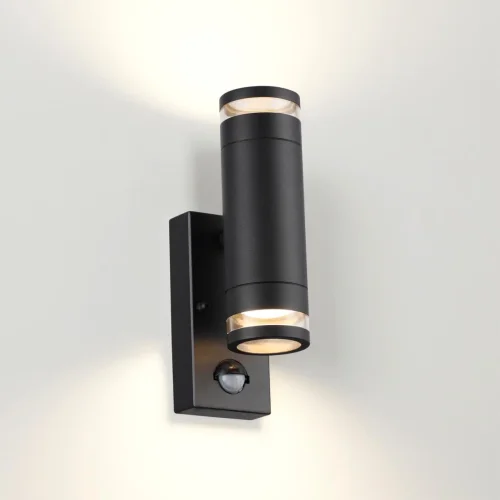 Настенный светильник уличный с датчиком движения Motto 6605/2W Odeon Light уличный IP44 чёрный на 1 лампу, плафон чёрный в стиле хай-тек GU10 фото 4