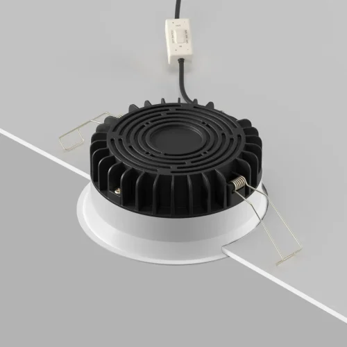 Светильник точечный LED Okno DL055-12W3-4-6K-W Maytoni белый на 1 лампу, основание белое в стиле современный фото 6
