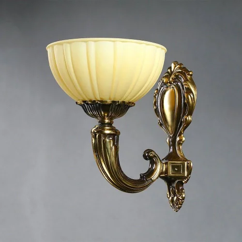 Бра  LUGO 8539/1 PB AMBIENTE by BRIZZI бежевый на 1 лампа, основание бронзовое в стиле классический 