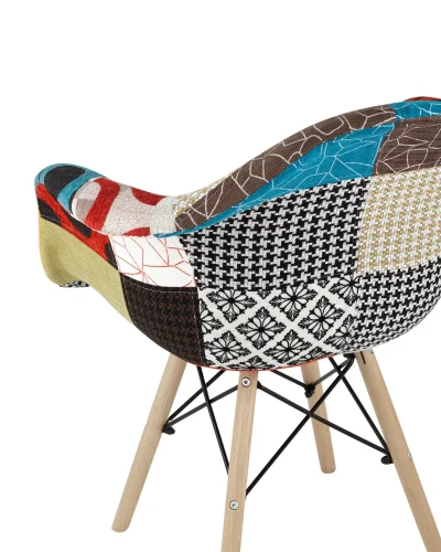 Кресло EAMES пэчворк УТ000002114 Stool Group, разноцветный/ткань, ножки/дерево/коричневый, размеры - ****640*620 фото 4