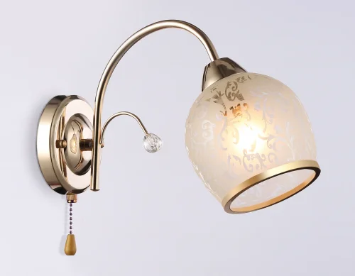 Бра с выключателем TR3195 Ambrella light белый на 1 лампа, основание золотое в стиле классический  фото 3