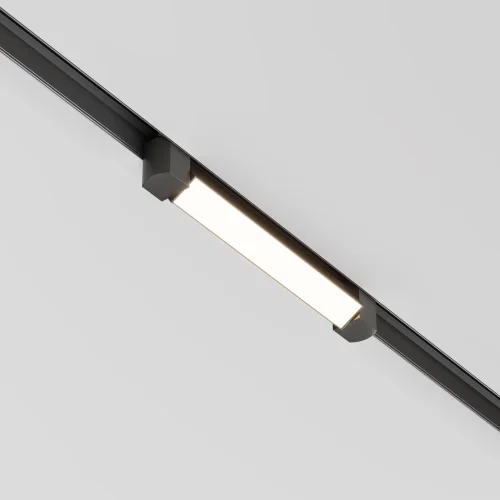 Трековый светильник однофазный LED Single phase track system Unity TR104-1-10W3K-B Maytoni чёрный для шинопроводов серии Single phase track system Unity чёрный фото 2