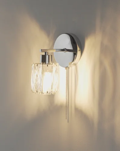 Бра с выключателем Prismique V11687-1W Moderli прозрачный на 1 лампу, основание хром в стиле современный фото 4