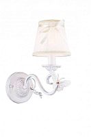 Бра Mariposa 1839-1W Favourite белый 1 лампа, основание бежевое в стиле классический 