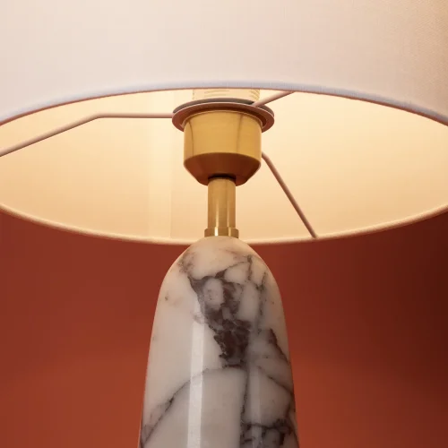 Настольная лампа MarmoLatte FR2054TL-01BS1 Freya белая на 1 лампу, основание серое мрамор металл в стиле классический кантри фото 11 Настольная лампа MarmoLatte FR2054TL-01BS1 Freya белая на 1 лампу, основание серое мрамор металл в стиле классический кантри фото 11