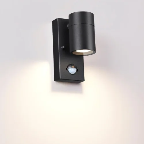 Настенный светильник уличный с датчиком движения Motto 4389/1W Odeon Light уличный IP44 чёрный на 1 лампу, плафон чёрный в стиле хай-тек GU10 фото 2
