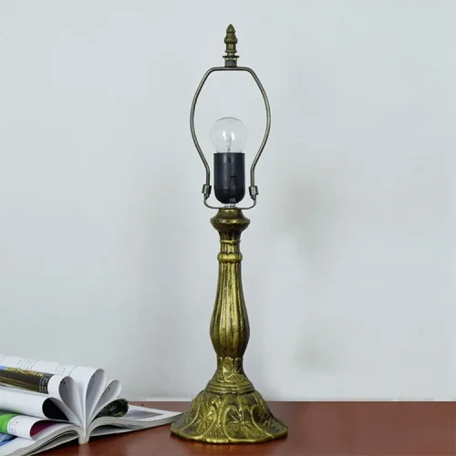 Настольная лампа Тиффани European OFT815 Tiffany Lighting коричневая бежевая 1 лампа, основание бронзовое коричневое металл в стиле тиффани орнамент фото 5
