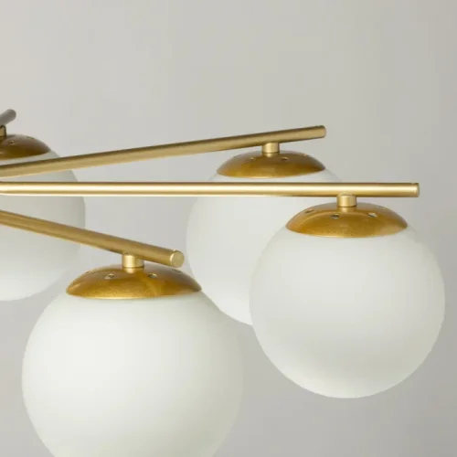 Люстра потолочная Оливия 306017208 DeMarkt белая на 8 ламп, основание золотое в стиле современный фото 4 Люстра потолочная Оливия 306017208 DeMarkt белая на 8 ламп, основание золотое в стиле современный фото 4