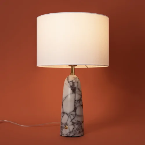 Настольная лампа MarmoLatte FR2054TL-01BS1 Freya белая на 1 лампу, основание серое мрамор металл в стиле классический кантри фото 9 Настольная лампа MarmoLatte FR2054TL-01BS1 Freya белая на 1 лампу, основание серое мрамор металл в стиле классический кантри фото 9