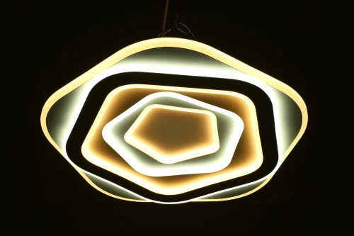 Люстра потолочная Galatina OML-08807-190 Omnilux белая на 1 лампу, основание белое в стиле хай-тек квадраты фото 2 Люстра потолочная Galatina OML-08807-190 Omnilux белая на 1 лампу, основание белое в стиле хай-тек квадраты фото 2