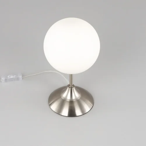 Настольная лампа Томми CL102814 Citilux белая 1 лампа, основание матовое хром металл в стиле современный  фото 2