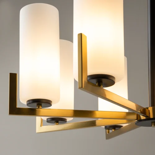 Люстра потолочная Fortano MOD089PL-08BS Maytoni белая на 8 ламп, основание латунь в стиле современный фото 12 Люстра потолочная Fortano MOD089PL-08BS Maytoni белая на 8 ламп, основание латунь в стиле современный фото 12