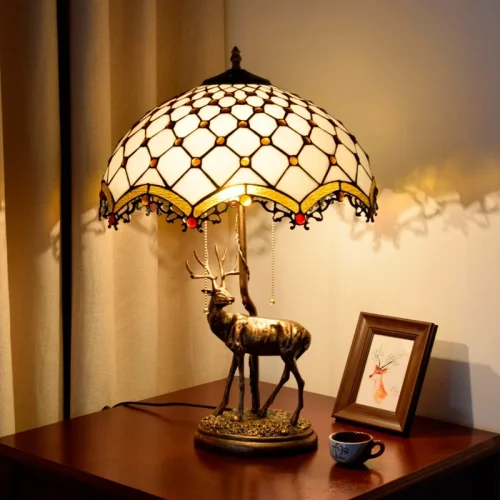Настольная лампа Тиффани European OFT915 Tiffany Lighting разноцветная коричневая белая 2 лампы, основание бронзовое металл в стиле тиффани орнамент фото 3