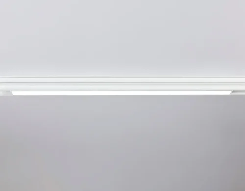 Трековый светильник LED Magnetic GL4008 Ambrella light белый для шинопроводов серии Magnetic фото 3