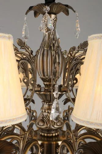 Люстра подвесная Catanzaro OML-30813-08 Omnilux бежевая на 8 ламп, основание бронзовое в стиле классический фото 9