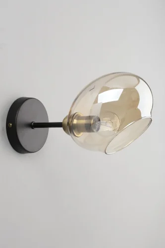 Бра лофт Terlano OML-94301-01 Omnilux прозрачный янтарный на 1 лампа, основание чёрное в стиле лофт 