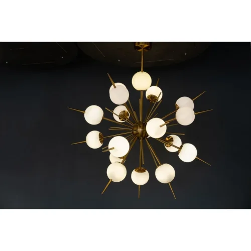 Люстра на штанге 0764CL-18AB Milosh Tendence белая на 18 ламп, основание бронзовое в стиле современный американский шар фото 3