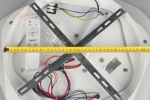 Светильник потолочный LED с пультом Azzano OML-07407-158 Omnilux белый на 1 лампу, основание белое в стиле хай-тек с пультом кольца фото 6
