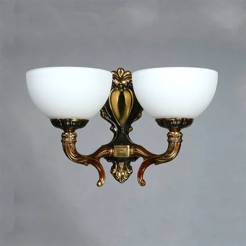 Бра  TOLEDO 02155/2 PB AMBIENTE by BRIZZI белый на 2 лампы, основание бронзовое в стиле классический 